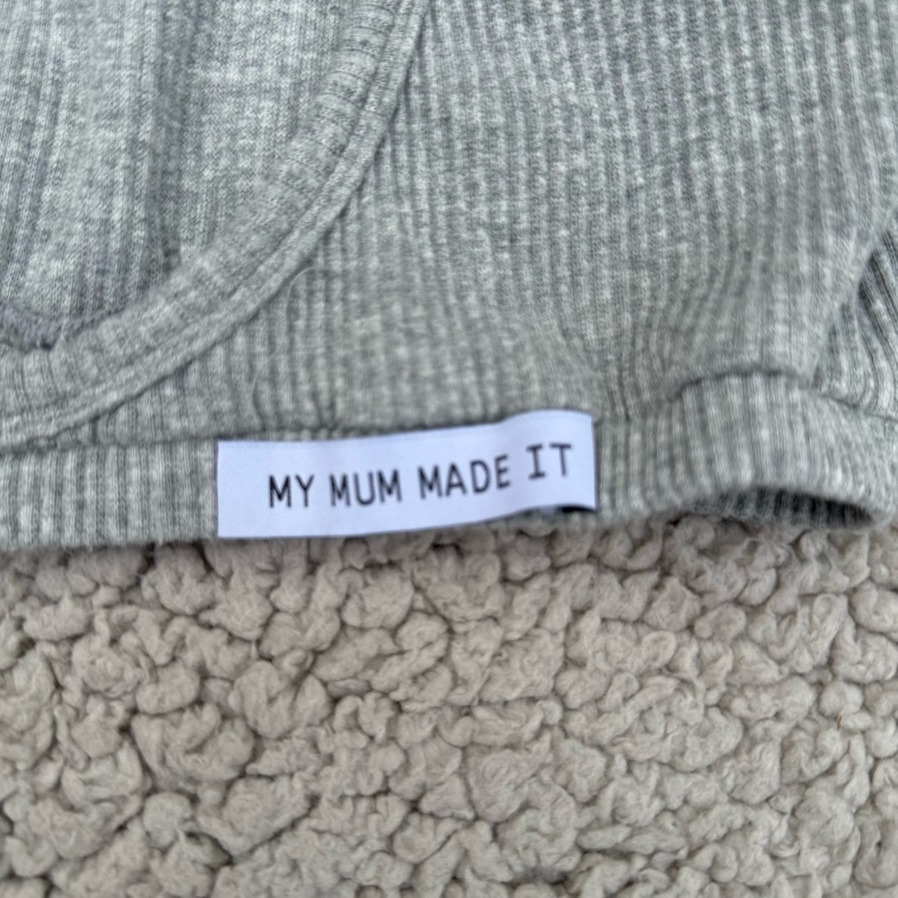My mum made it staple open back Long Sleeve Crop Top - Picture 4 of 8